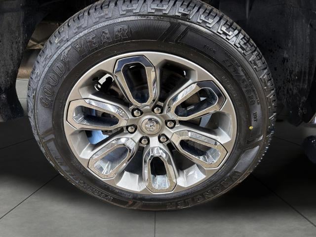 2022 RAM 1500 Laramie 4x4 Crew Cab 5'7 Box