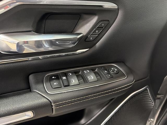 2022 RAM 1500 Laramie 4x4 Crew Cab 5'7 Box