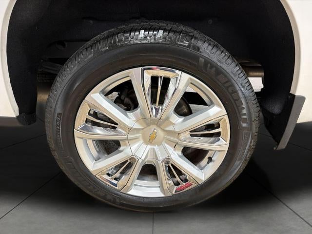 2022 Chevrolet Silverado 1500 4WD Crew Cab 147 High Country