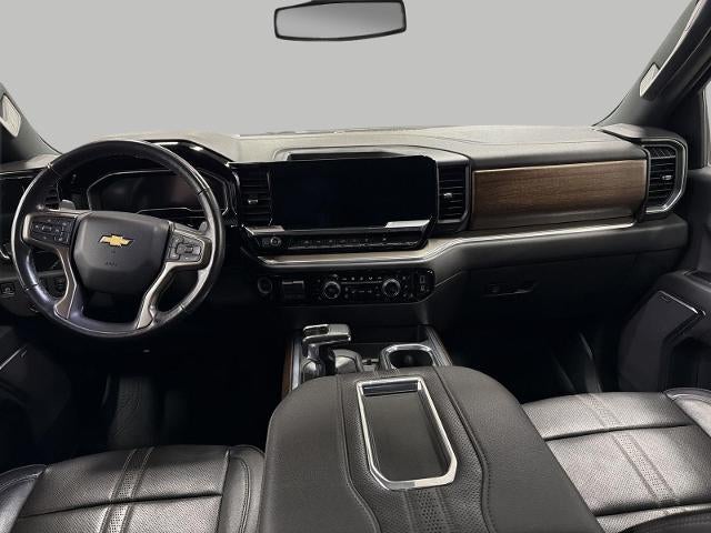 2022 Chevrolet Silverado 1500 4WD Crew Cab 147 High Country