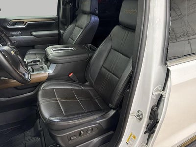 2022 Chevrolet Silverado 1500 4WD Crew Cab 147 High Country