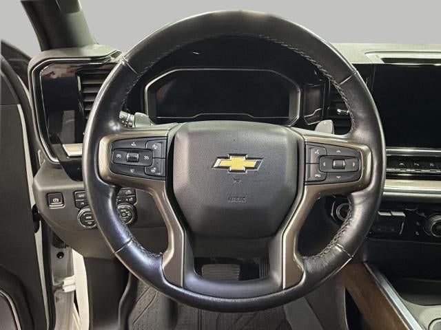 2022 Chevrolet Silverado 1500 4WD Crew Cab 147 High Country