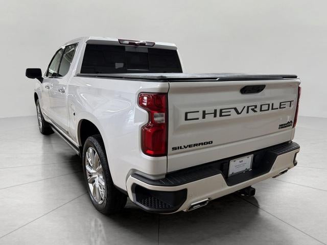 2022 Chevrolet Silverado 1500 4WD Crew Cab 147 High Country