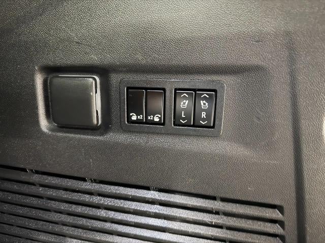 2021 Chevrolet Suburban 4WD 4dr Premier