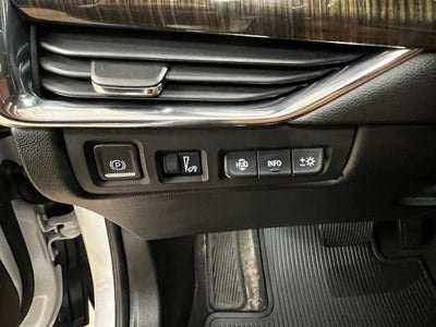 2022 Cadillac XT4 AWD 4dr Premium Luxury