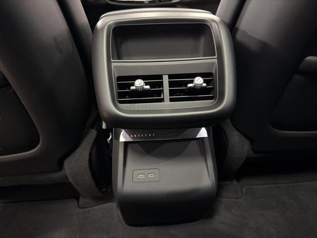 2024 Cadillac LYRIQ 4dr Luxury w/1SC