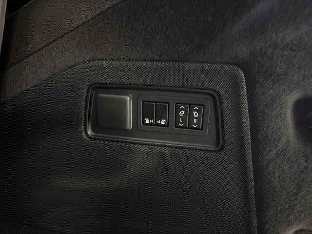 2021 Cadillac Escalade 4WD 4dr Premium Luxury