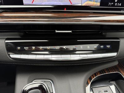 2023 Cadillac Escalade ESV 4WD 4dr Premium Luxury