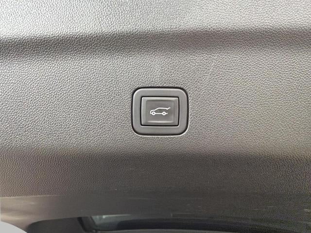 2023 Cadillac Escalade ESV 4WD 4dr Sport Platinum