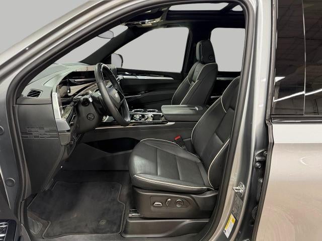 2025 Cadillac Escalade ESV 4WD 4dr Sport