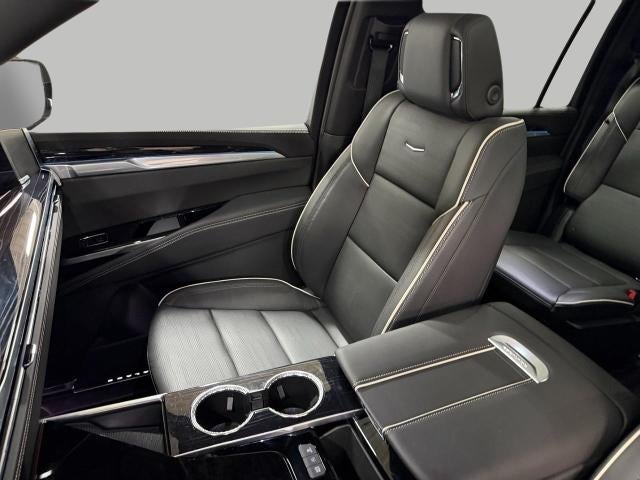 2025 Cadillac Escalade ESV 4WD 4dr Sport