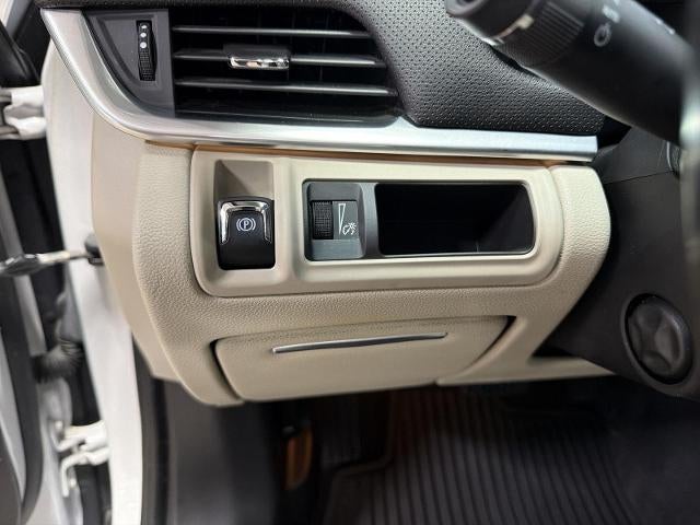 2018 Cadillac XTS 4dr Sdn Luxury FWD