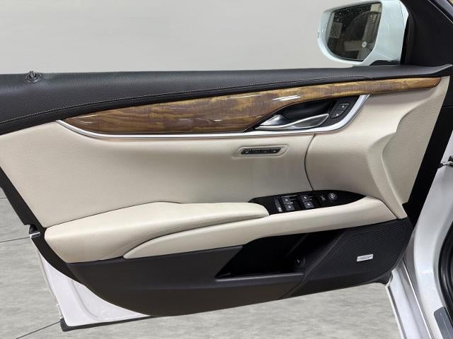 2018 Cadillac XTS 4dr Sdn Luxury FWD