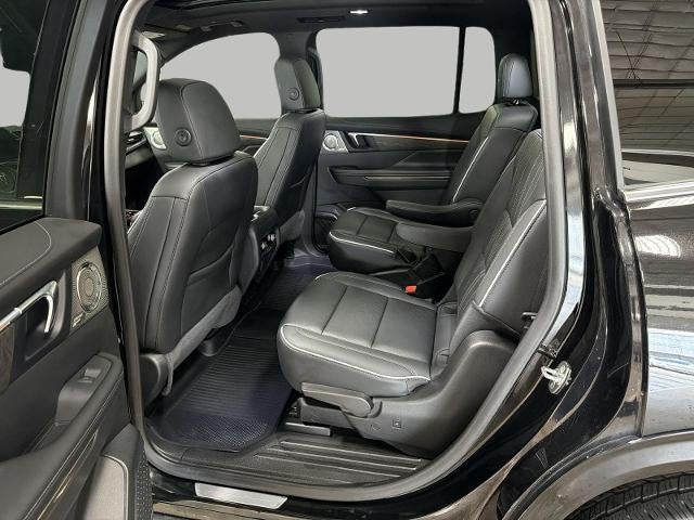 2025 Buick Enclave 4dr Avenir