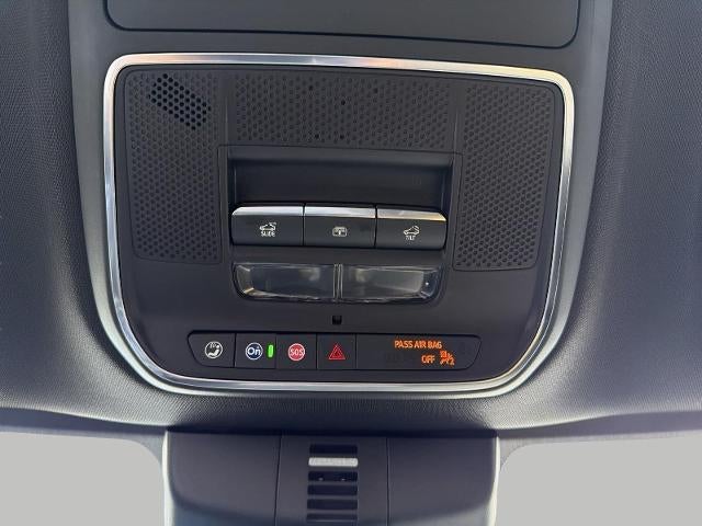 2025 Buick Enclave 4dr Avenir