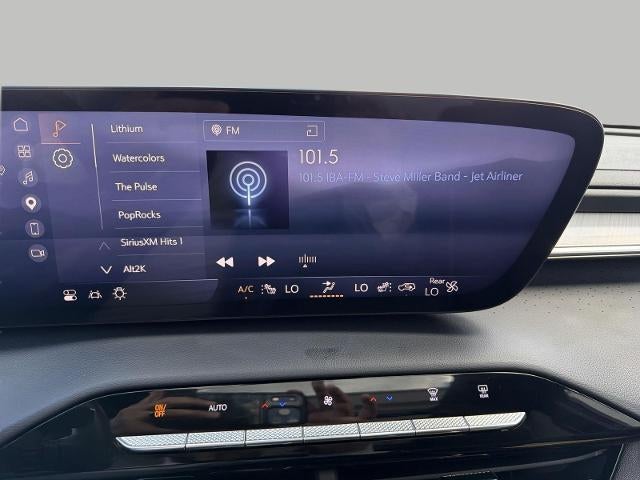 2025 Buick Enclave 4dr Avenir