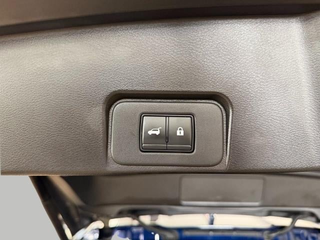 2025 Nissan Rogue AWD SV
