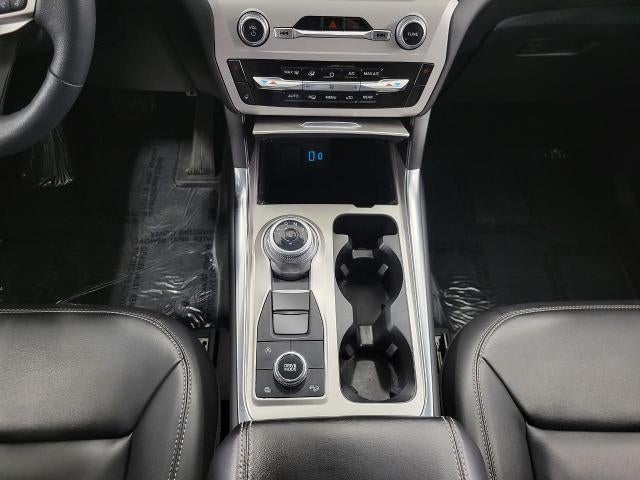 2023 Ford Explorer XLT 4WD **PUSH BUTTON START**POWER TAILGATE**HEATED FRONT SEATS**