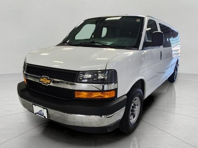 2025 Chevrolet Express Passenger 3500 RWD 3500 155 LT