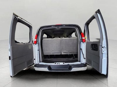 2025 Chevrolet Express Passenger 3500 RWD 3500 155 LT