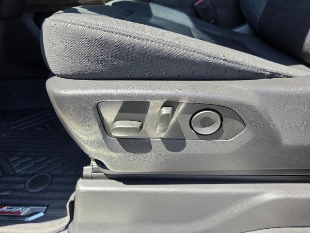 2023 Chevrolet Silverado 1500 4WD Crew Cab 147 RST