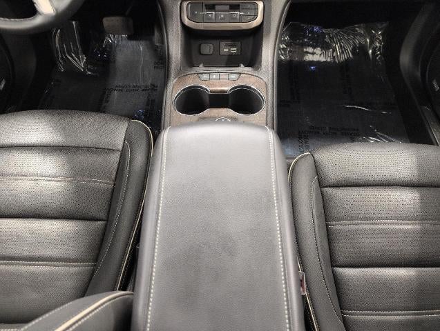 2023 GMC Acadia AWD 4dr Denali