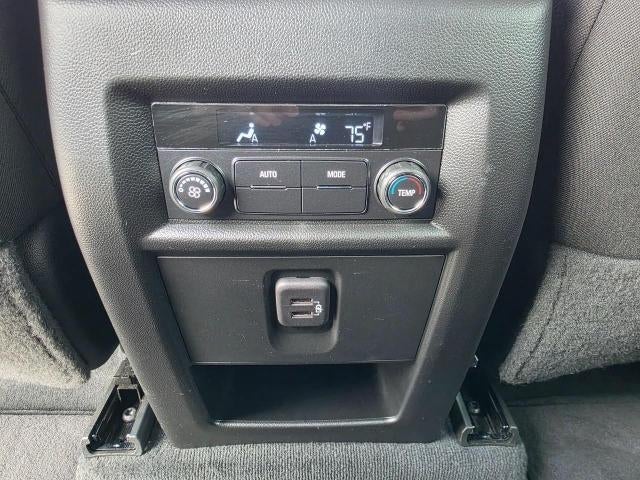 2023 Chevrolet Traverse AWD 4dr LT Cloth w/1LT