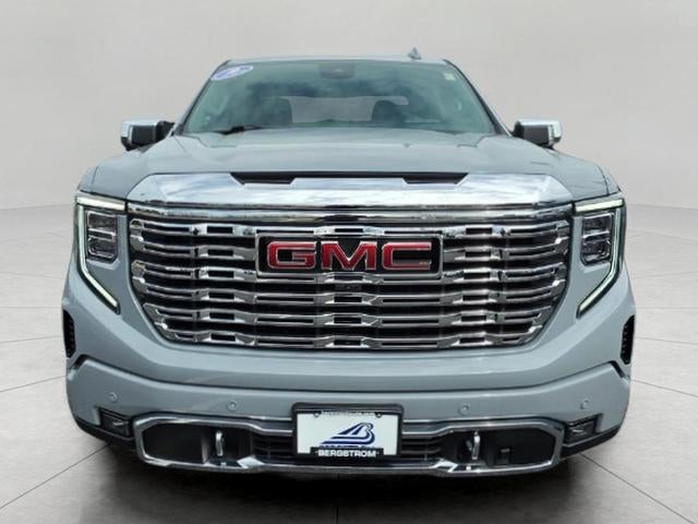 2024 GMC Sierra 1500 4WD Crew Cab 147 Denali