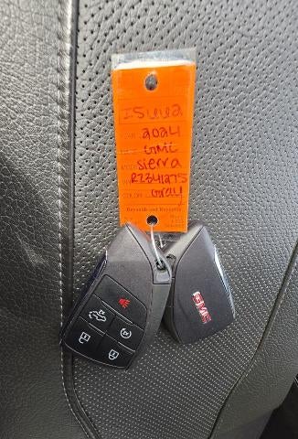 2024 GMC Sierra 1500 4WD Crew Cab 147 Denali