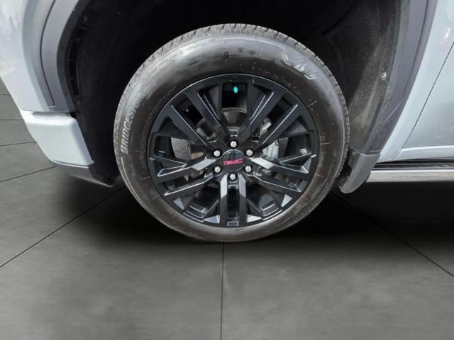 2024 GMC Sierra 1500 4WD Crew Cab 147 Denali