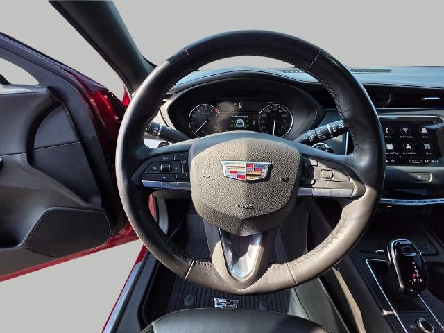 2021 Cadillac XT4 FWD 4dr Premium Luxury