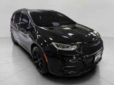 2021 Chrysler Pacifica Hybrid Limited FWD