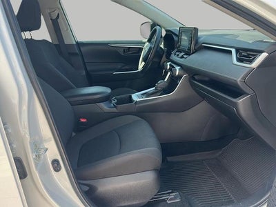 2022 Toyota RAV4 LE AWD
