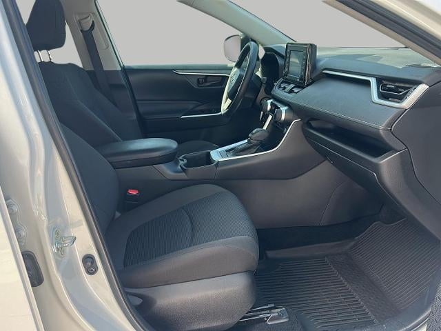 2022 Toyota RAV4 LE AWD