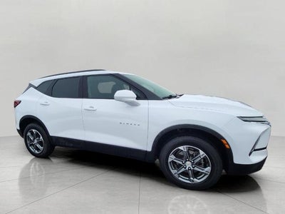 2024 Chevrolet Blazer AWD 4DR LT W/2LT **HEATED FRONT SEATS**APPLE CARPLAY/ ANDROID AUTO**REMOTE KEYLESS ENTRY**