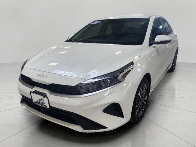 2024 Kia Forte LXS IVT **REMOTE KEYLESS ENTRY**BLIND SPOT COLLISION AVOIDANCE ASSIST**HEATED SIDE MIRRORS**