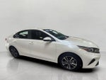 2024 Kia Forte LXS IVT **REMOTE KEYLESS ENTRY**BLIND SPOT COLLISION AVOIDANCE ASSIST**HEATED SIDE MIRRORS**