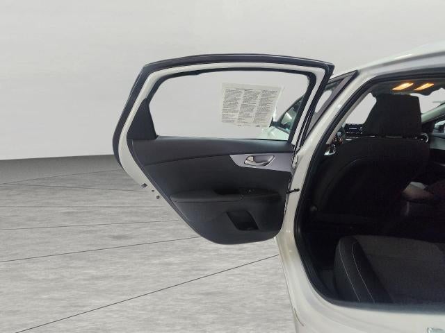 2024 Kia Forte LXS IVT **REMOTE KEYLESS ENTRY**BLIND SPOT COLLISION AVOIDANCE ASSIST**HEATED SIDE MIRRORS**