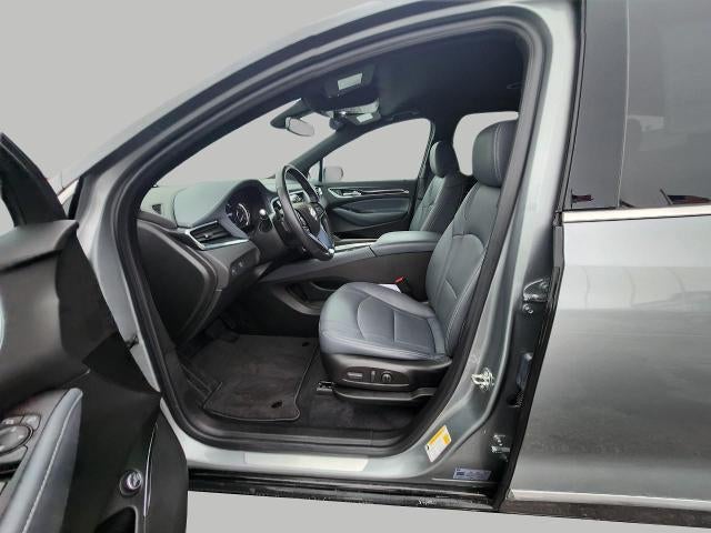 2023 Buick Enclave AWD 4DR ESSENCE **GARAGE DOOR TRANSMITTER**HEATED FRONT SEATS**DUAL ZONE CLIMATE CONTROL**