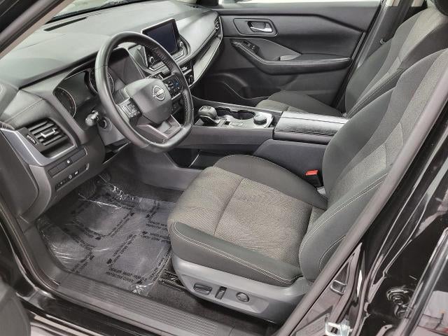 2025 Nissan Rogue AWD SV