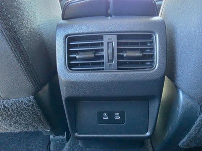 2025 Nissan Rogue AWD SV