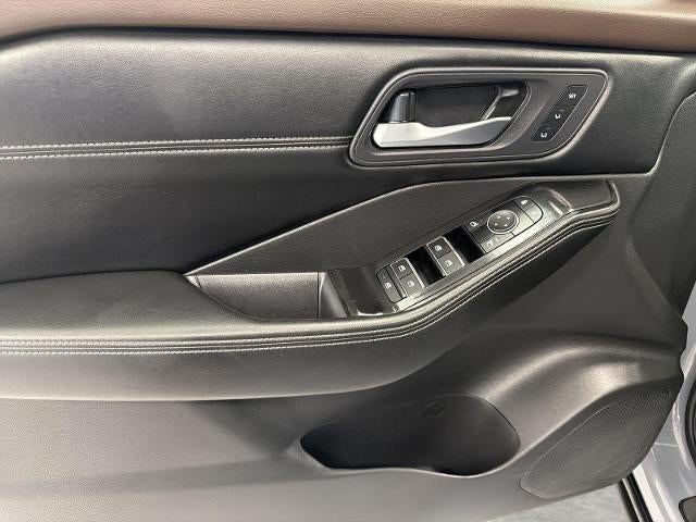 2023 Nissan Rogue AWD SL