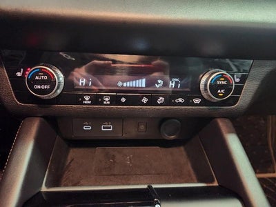 2022 Mitsubishi Outlander SE S-AWC **HEATED FRONT SEATS**ADAPTIVE CRUISE**FRONT WIPER DE-ICER**