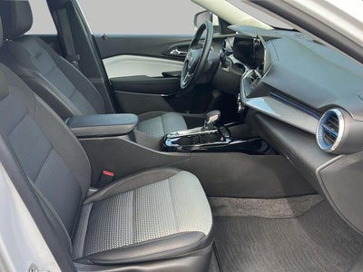 2025 Chevrolet Trax FWD 4dr LT
